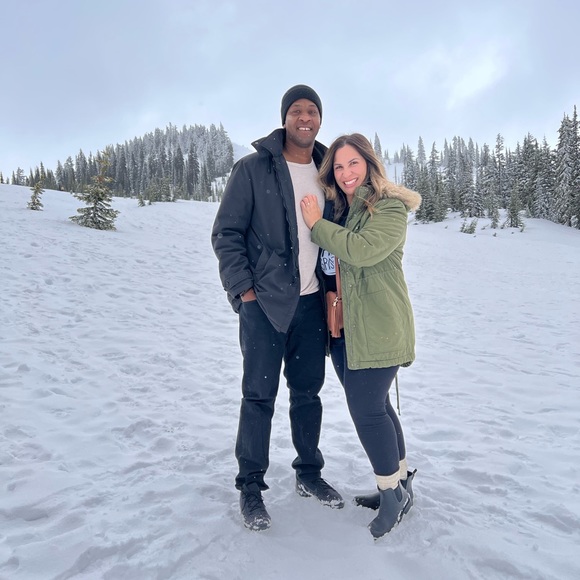 Meet your Posher, Olivia - Picture 1 of 2